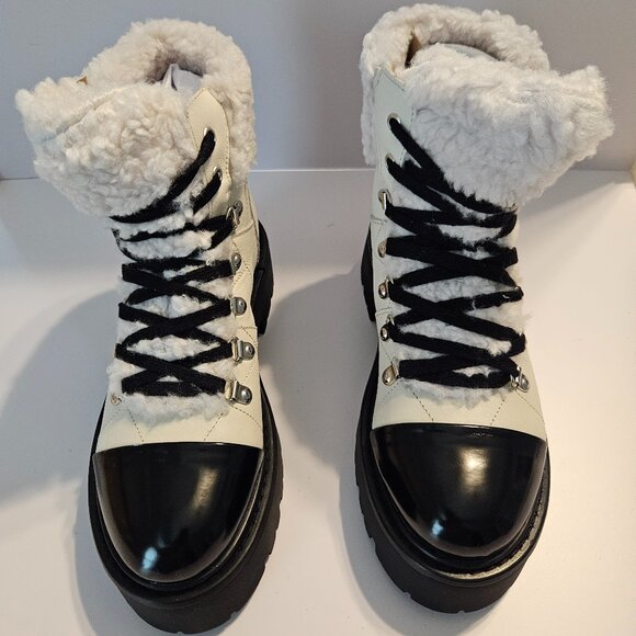 Steve Madden Shoes - Steve Madden Women's Reyen lace-up hiking boots size 8m